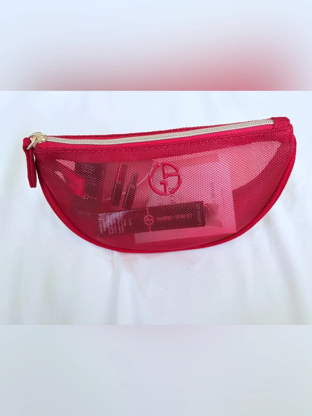 Giorgio Armani Red Mesh Cosmetic Pouch with Beauty Samples NEW